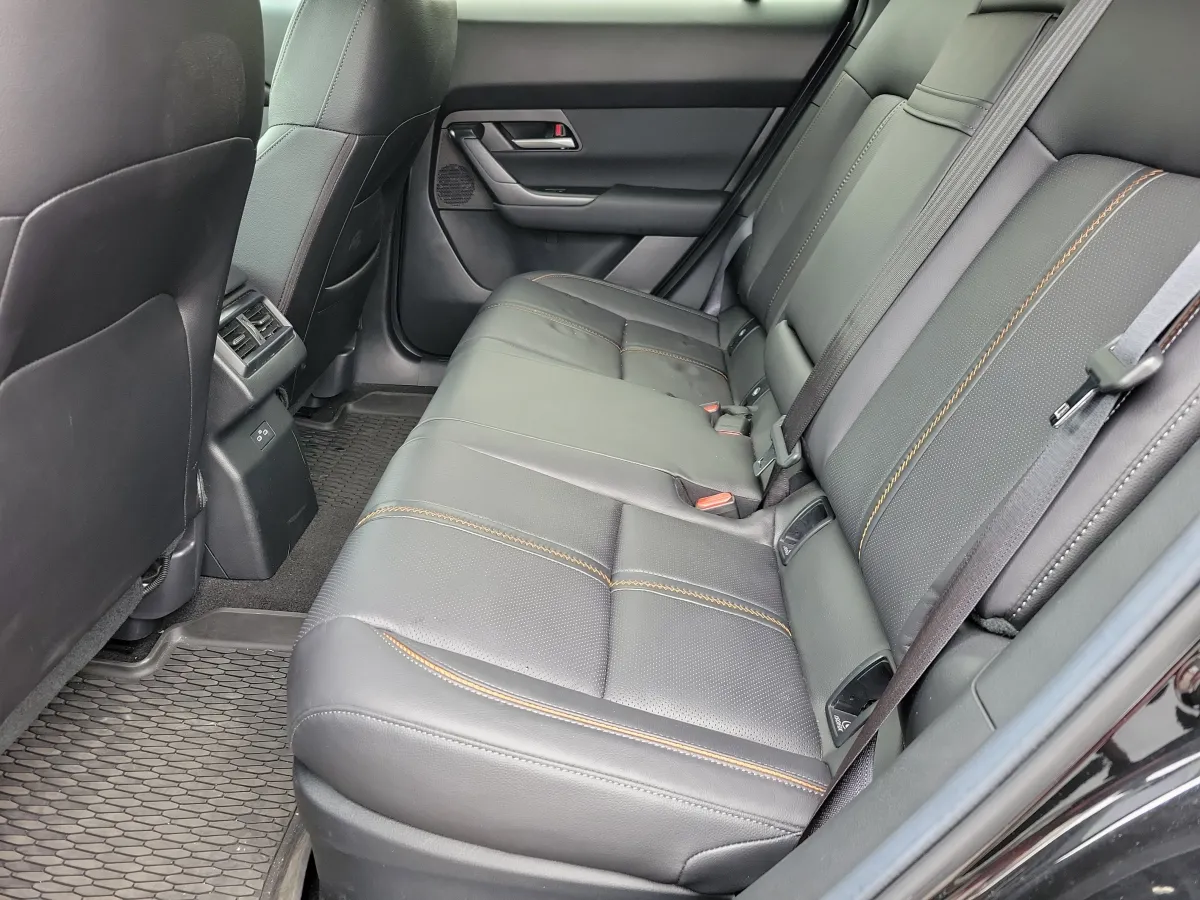 2025 Mazda CX-50 Hybrid Premium Package thumbnail 8