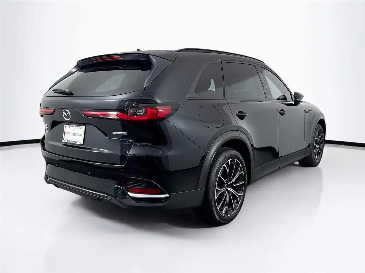 2025 Mazda CX-70 PHEV Premium Plus Package thumbnail 2