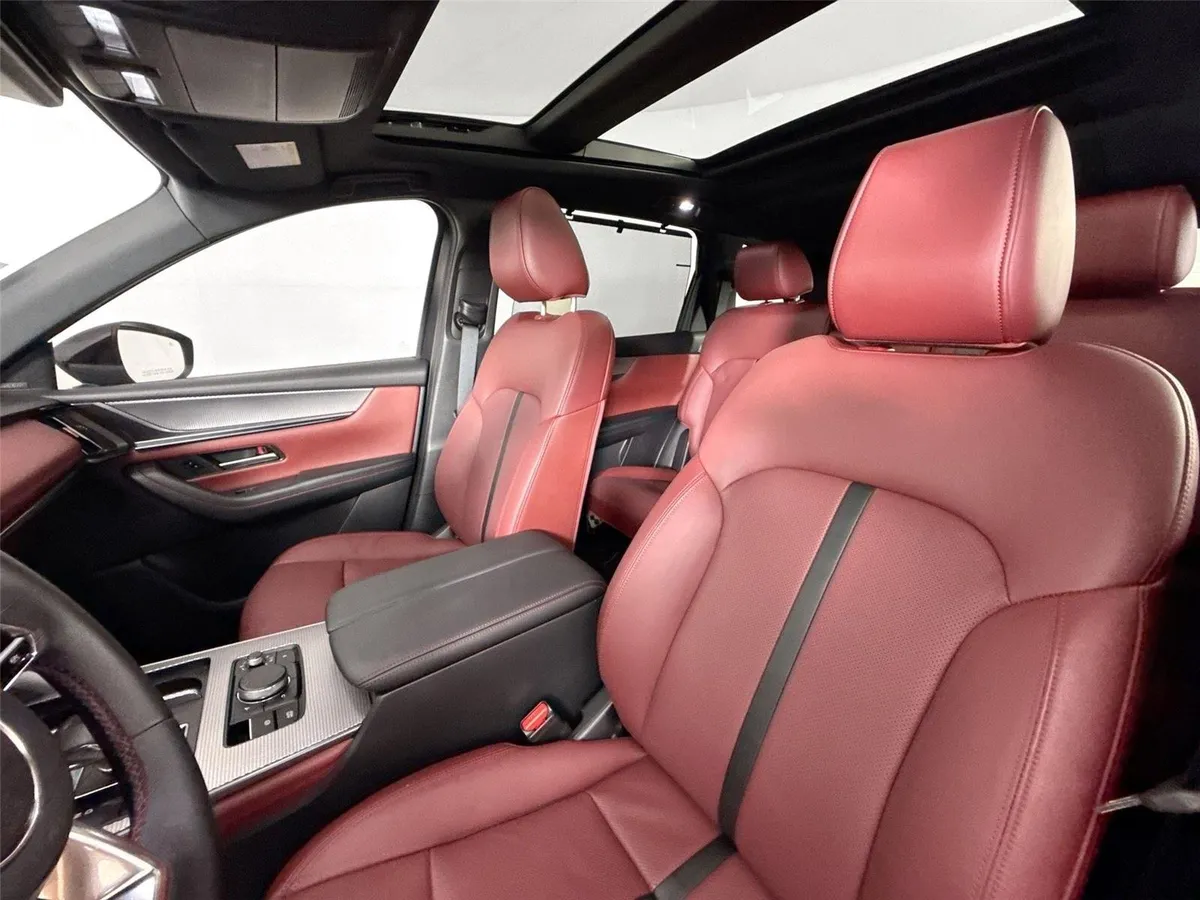 2025 Mazda CX-70 PHEV Premium Plus Package thumbnail 3
