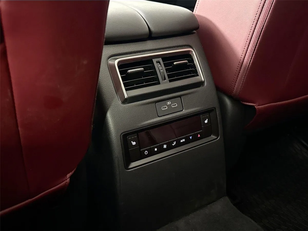 2025 Mazda CX-70 PHEV Premium Plus Package thumbnail 37