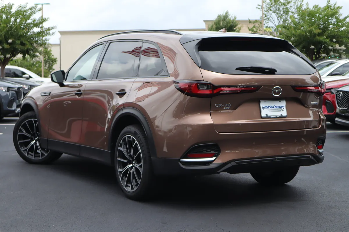 2025 Mazda CX-70 PHEV Premium Plus Package thumbnail 2