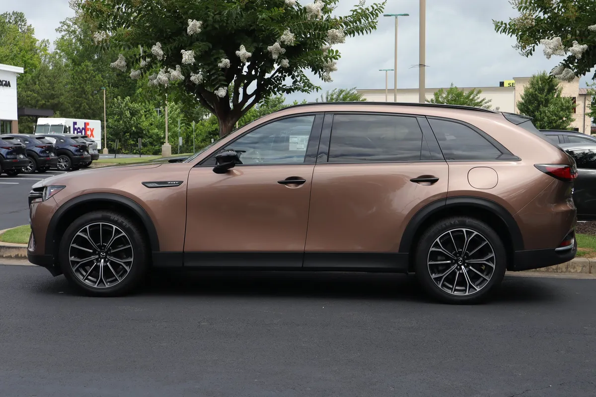 2025 Mazda CX-70 PHEV Premium Plus Package thumbnail 4