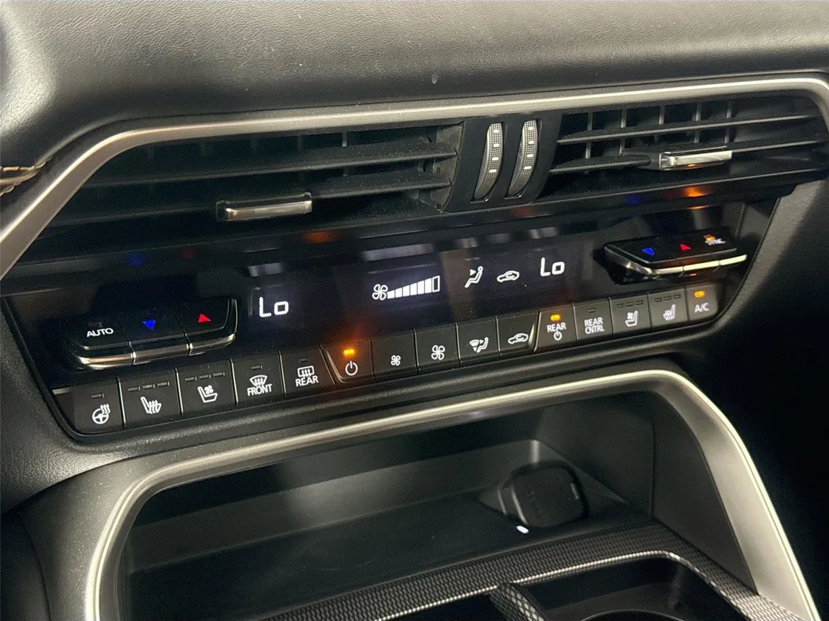 2025 Mazda CX-90 PHEV Premium Plus Package thumbnail 27