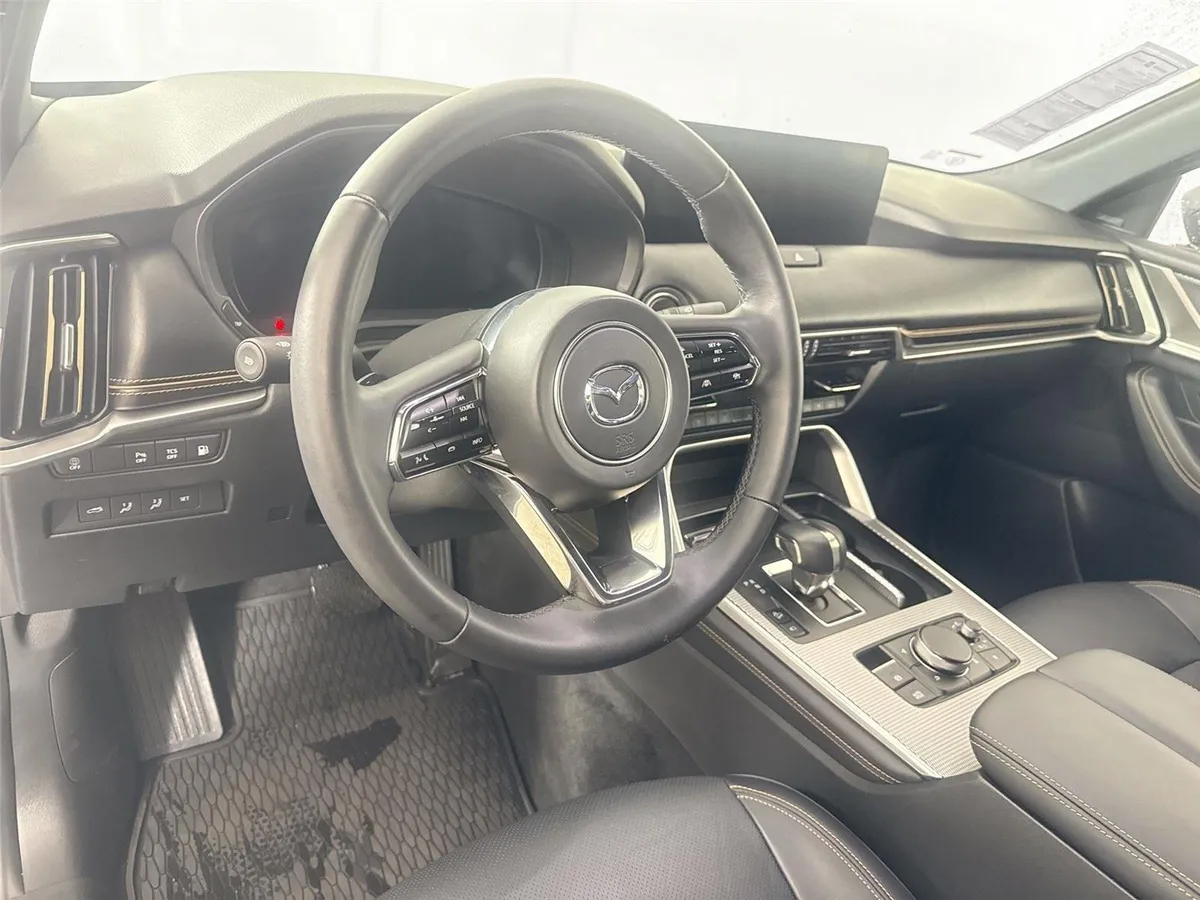 2025 Mazda CX-90 PHEV Premium Plus Package thumbnail 4