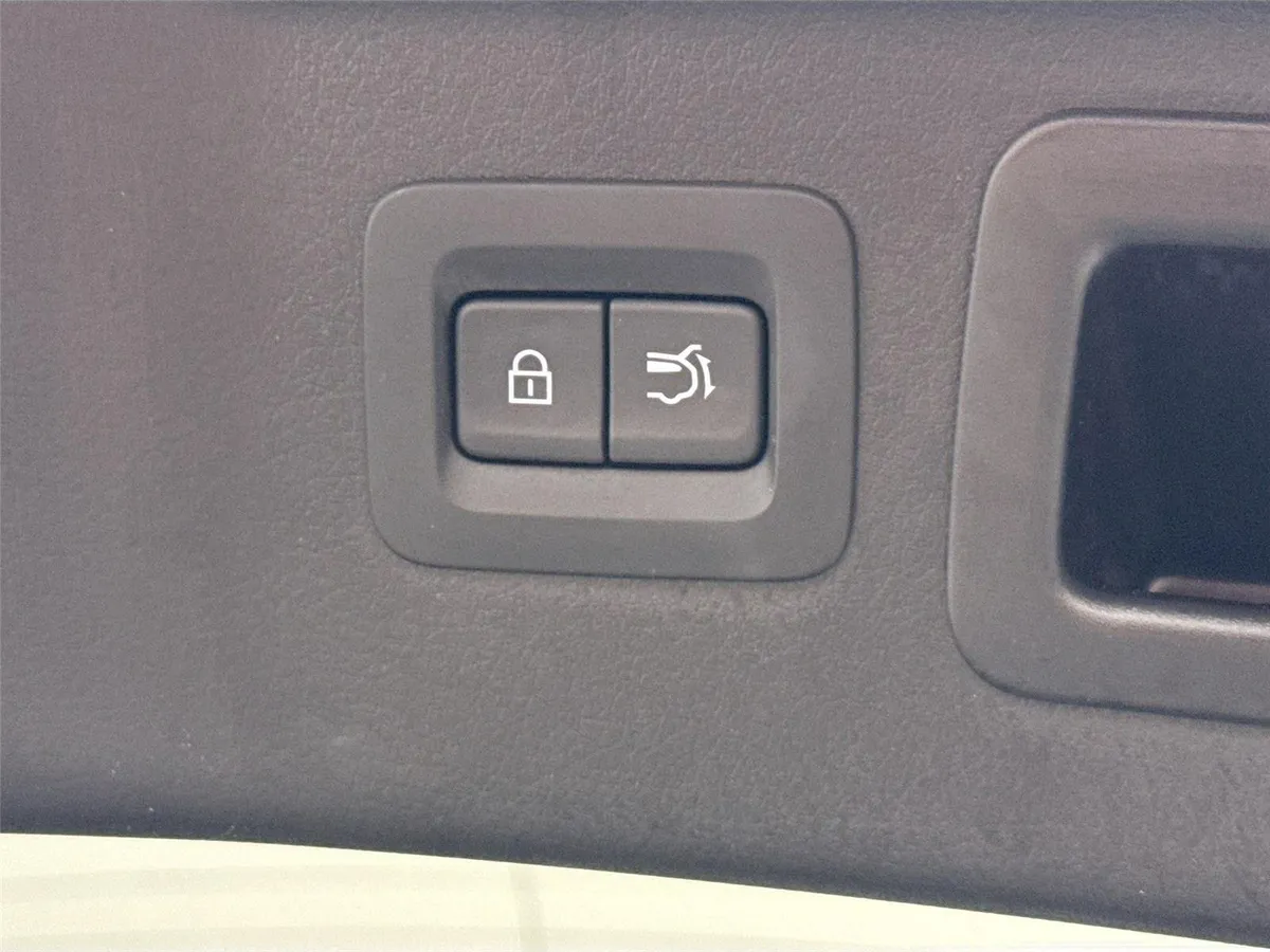 2025 Mazda CX-90 PHEV Premium Plus Package thumbnail 44