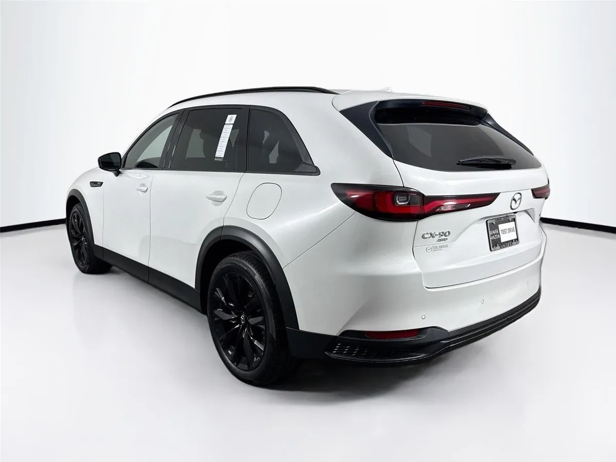 2025 Mazda CX-90 PHEV Premium Sport thumbnail 13