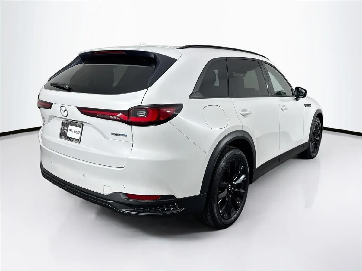 2025 Mazda CX-90 PHEV Premium Sport thumbnail 2