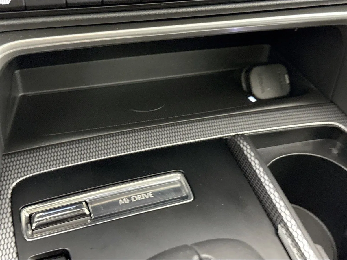 2025 Mazda CX-90 PHEV Premium Sport thumbnail 28