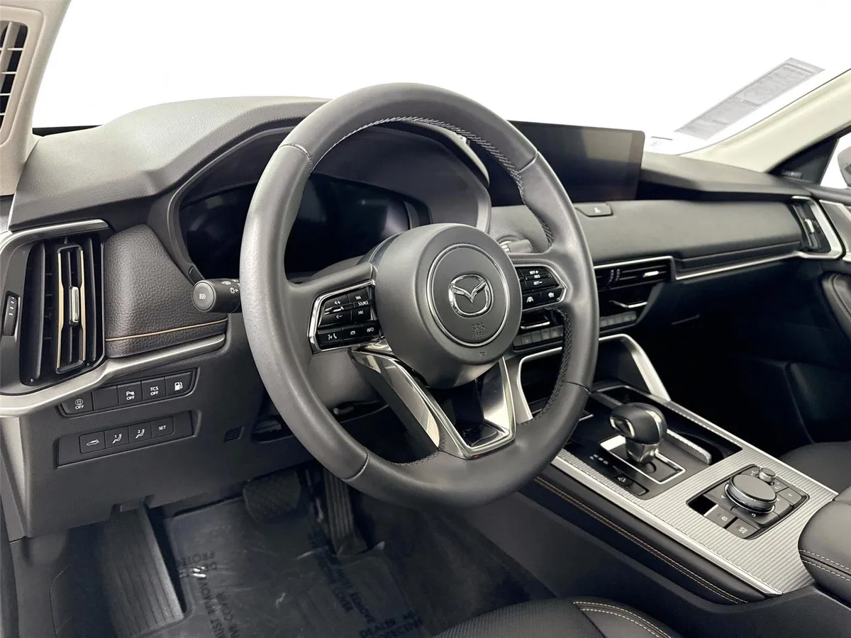 2025 Mazda CX-90 PHEV Premium Sport thumbnail 4