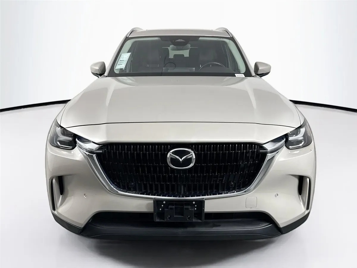 2025 Mazda CX-90 Preferred Package thumbnail 9