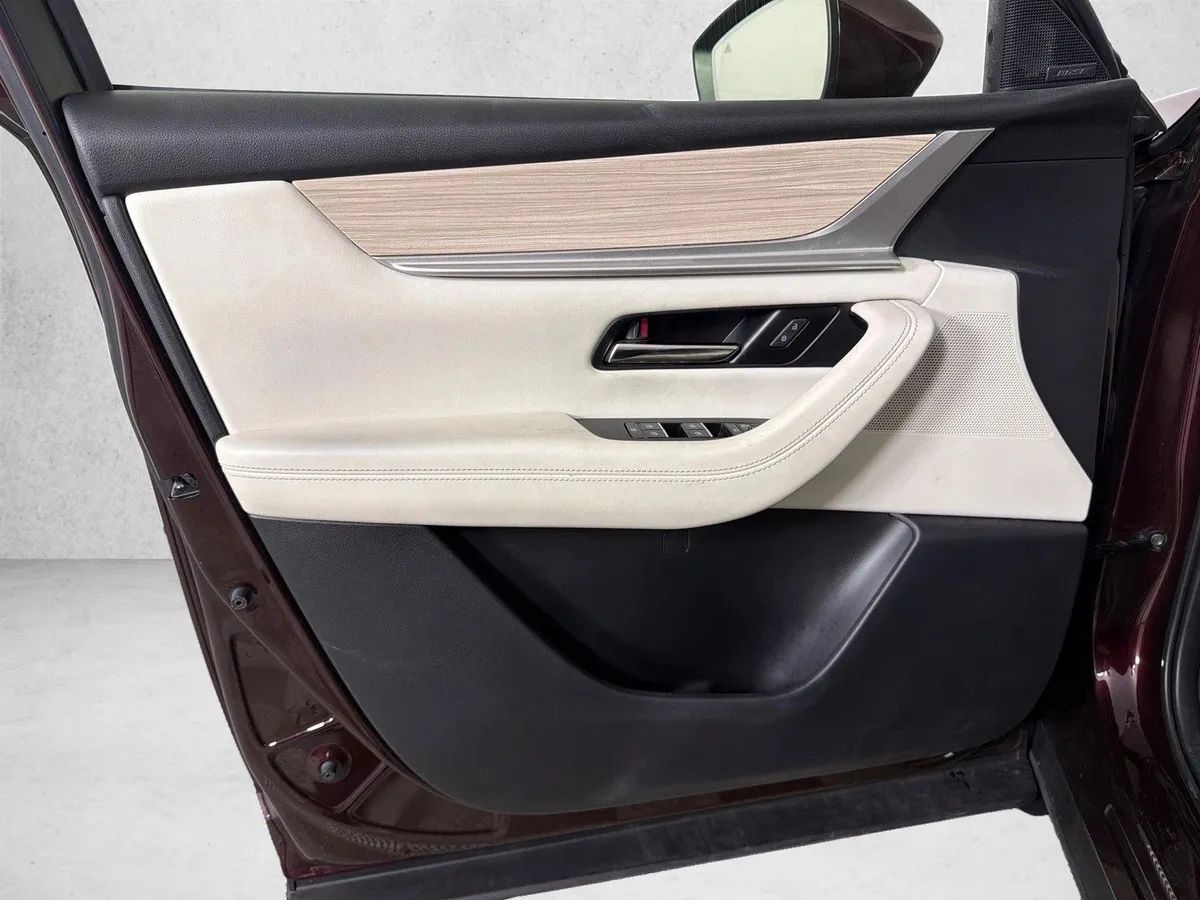 2025 Mazda CX-90 Premium Plus Package thumbnail 11