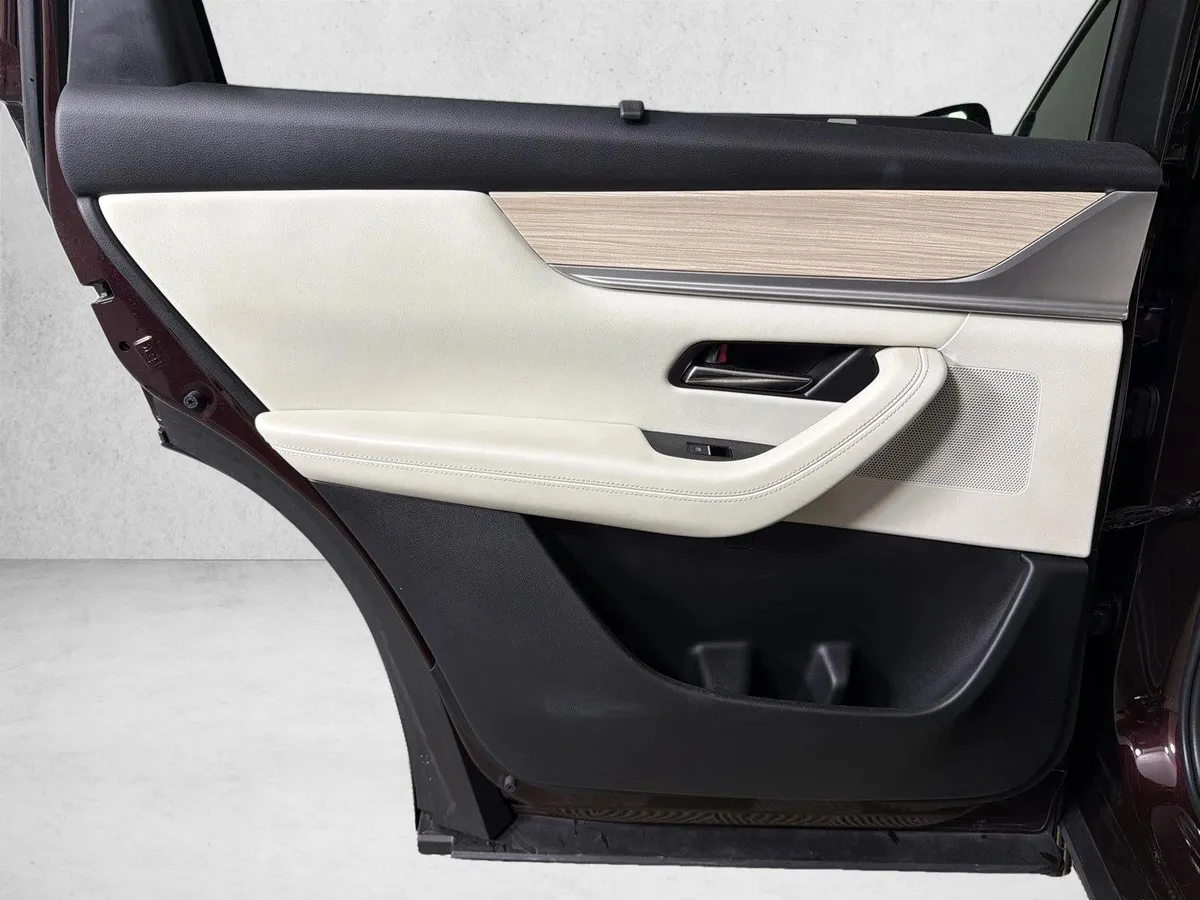 2025 Mazda CX-90 Premium Plus Package thumbnail 23