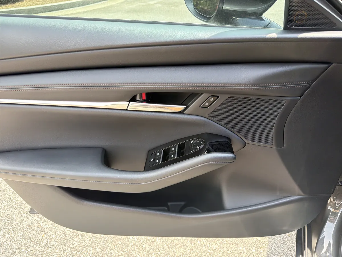 2025 Mazda Mazda3 2.5 S Preferred Package thumbnail 20