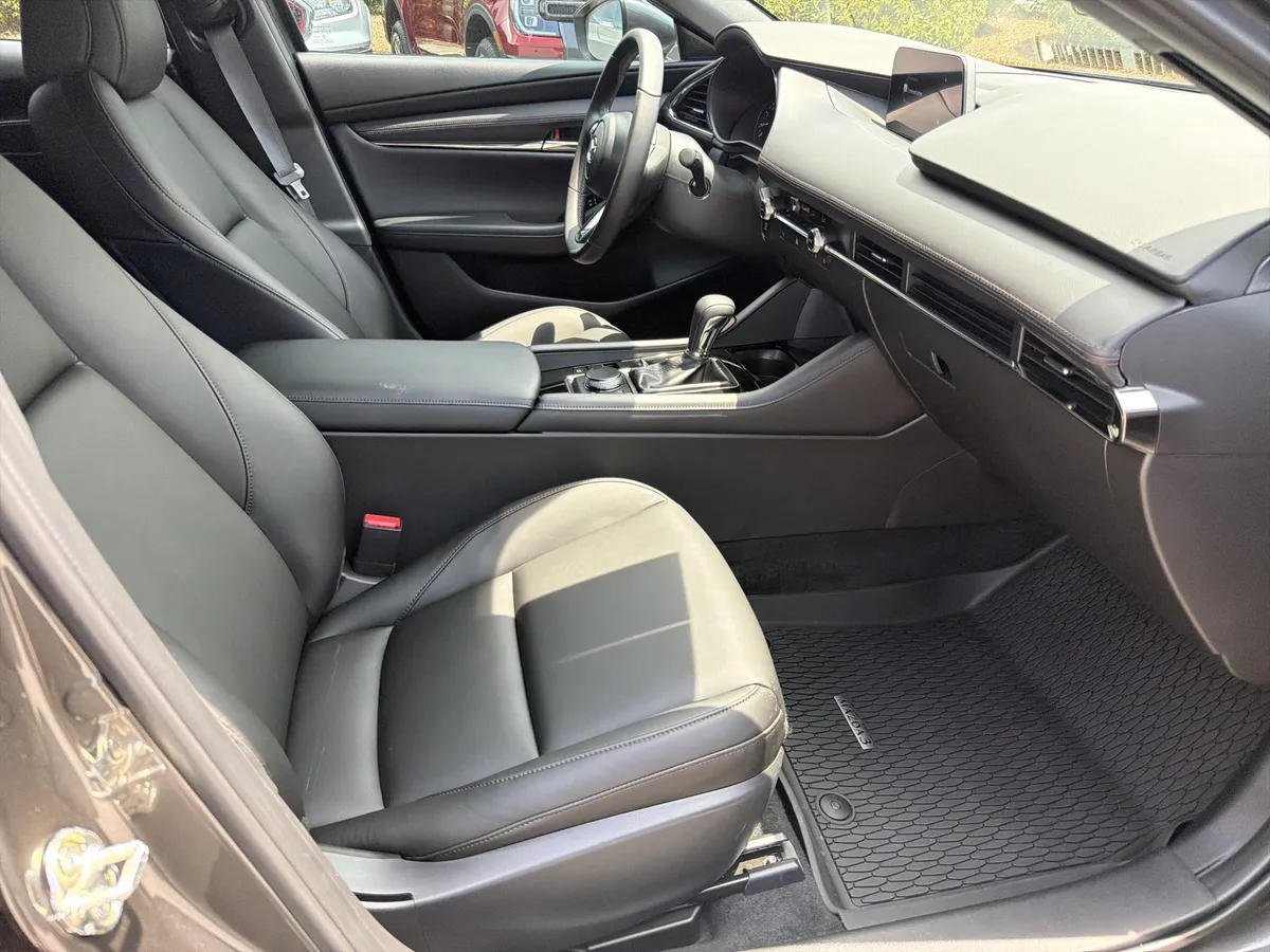 2025 Mazda Mazda3 2.5 S Preferred Package thumbnail 24