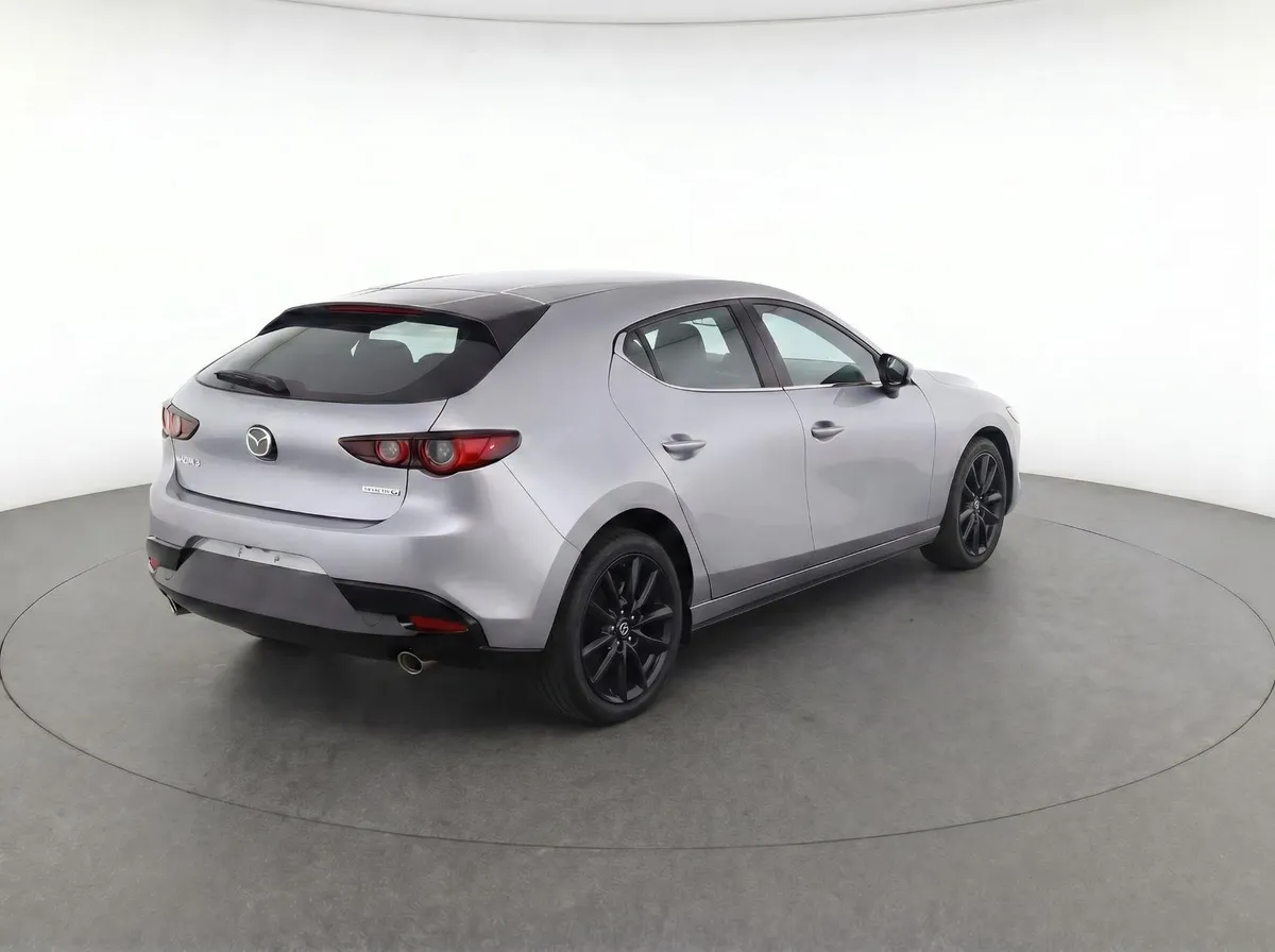 2025 Mazda Mazda3 Hatchback 2.5 S Select Sport thumbnail 4