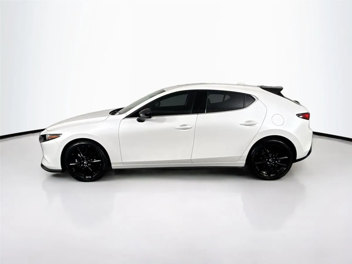 2025 Mazda Mazda3 Hatchback 2.5 Turbo Premium Plus thumbnail 14