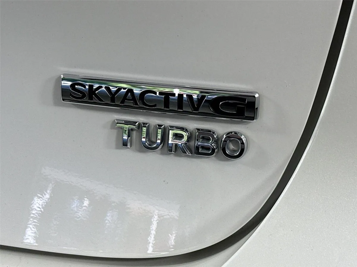 2025 Mazda Mazda3 Hatchback 2.5 Turbo Premium Plus thumbnail 15