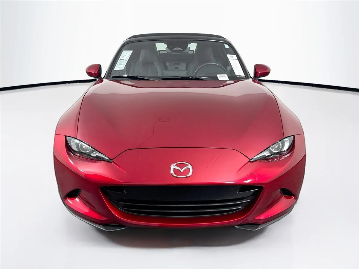 2025 Mazda MX-5 Miata Grand Touring thumbnail 9