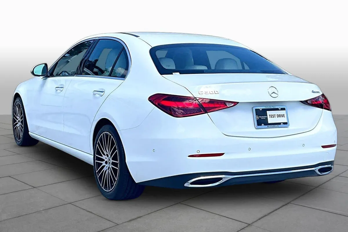 2025 Mercedes-Benz C 300 C 300 thumbnail 12