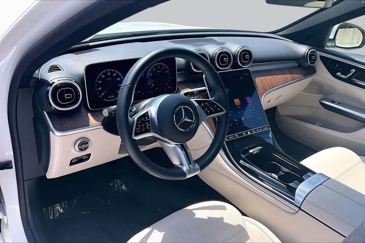 2025 Mercedes-Benz C 300 C 300 thumbnail 18