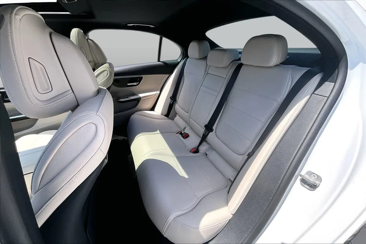 2025 Mercedes-Benz C 300 C 300 thumbnail 21