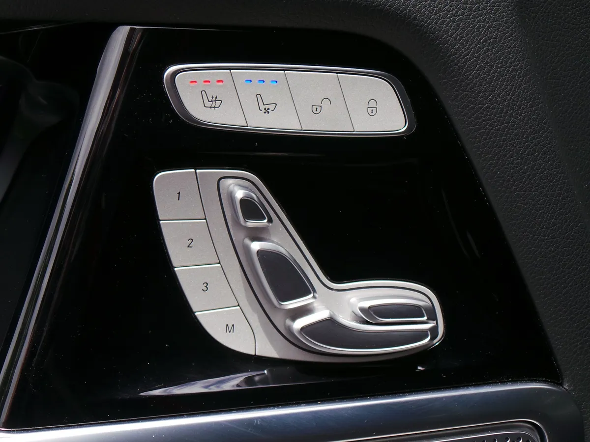 2025 Mercedes-Benz G-Class AMG® G 63 thumbnail 15