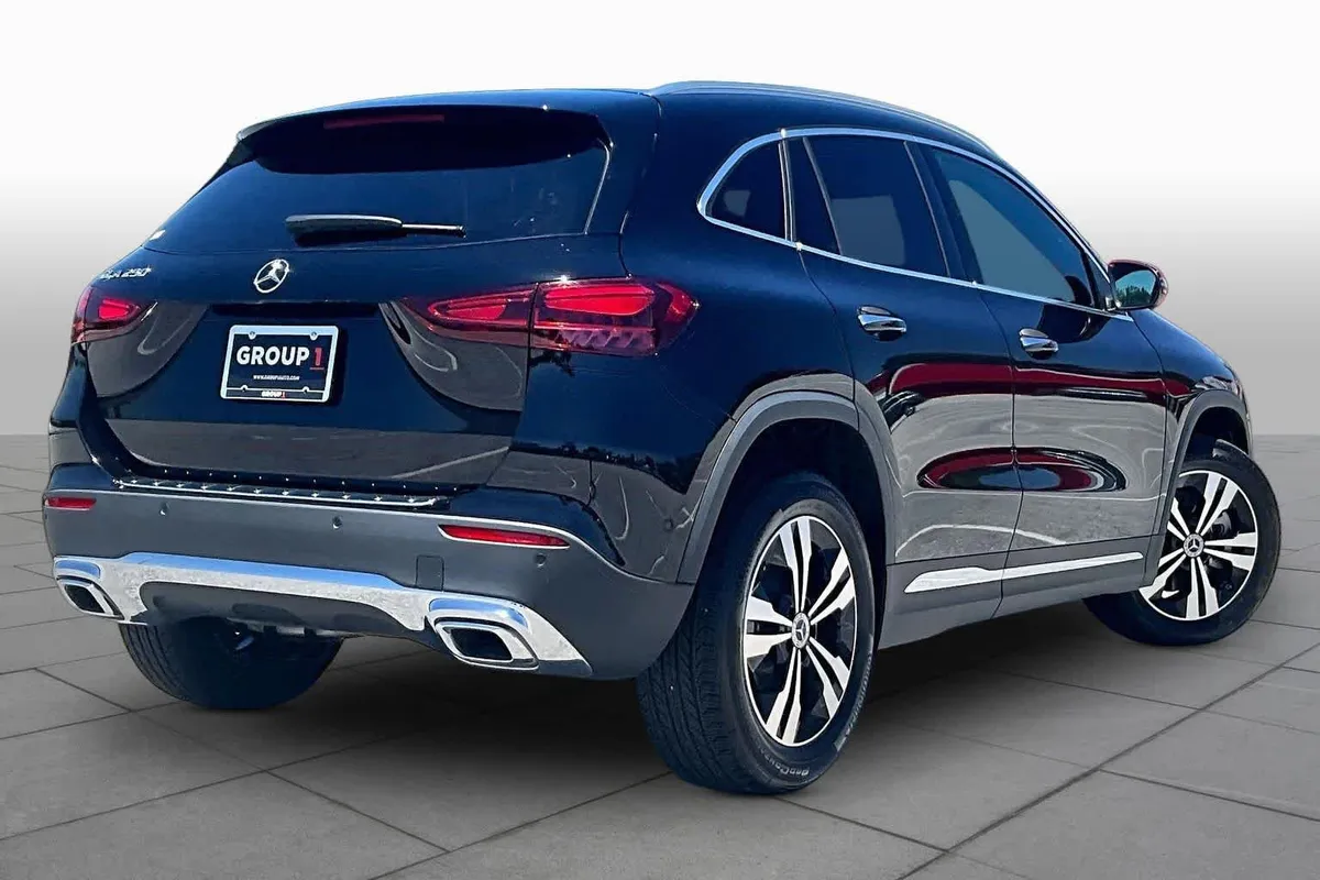 2025 Mercedes-Benz GLA 250 GLA 250 thumbnail 13