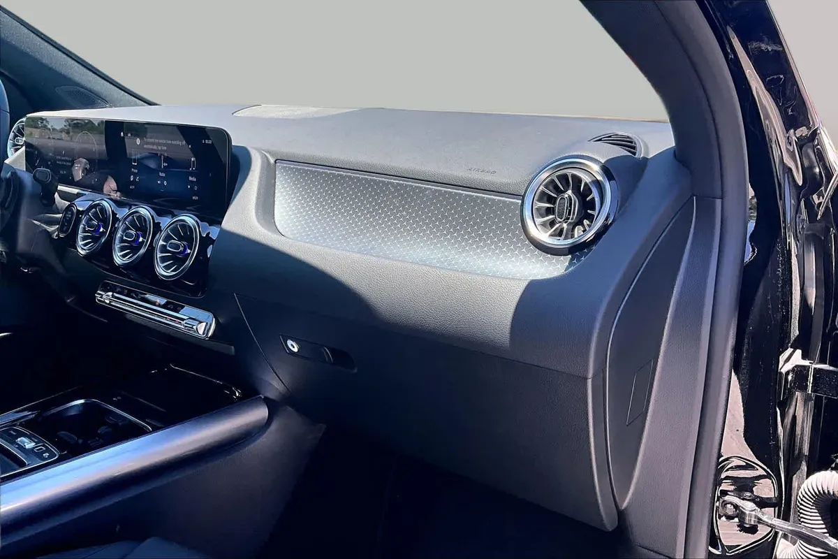 2025 Mercedes-Benz GLA 250 GLA 250 thumbnail 19
