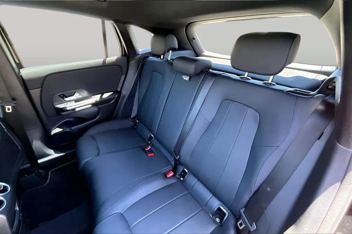 2025 Mercedes-Benz GLA 250 GLA 250 thumbnail 21