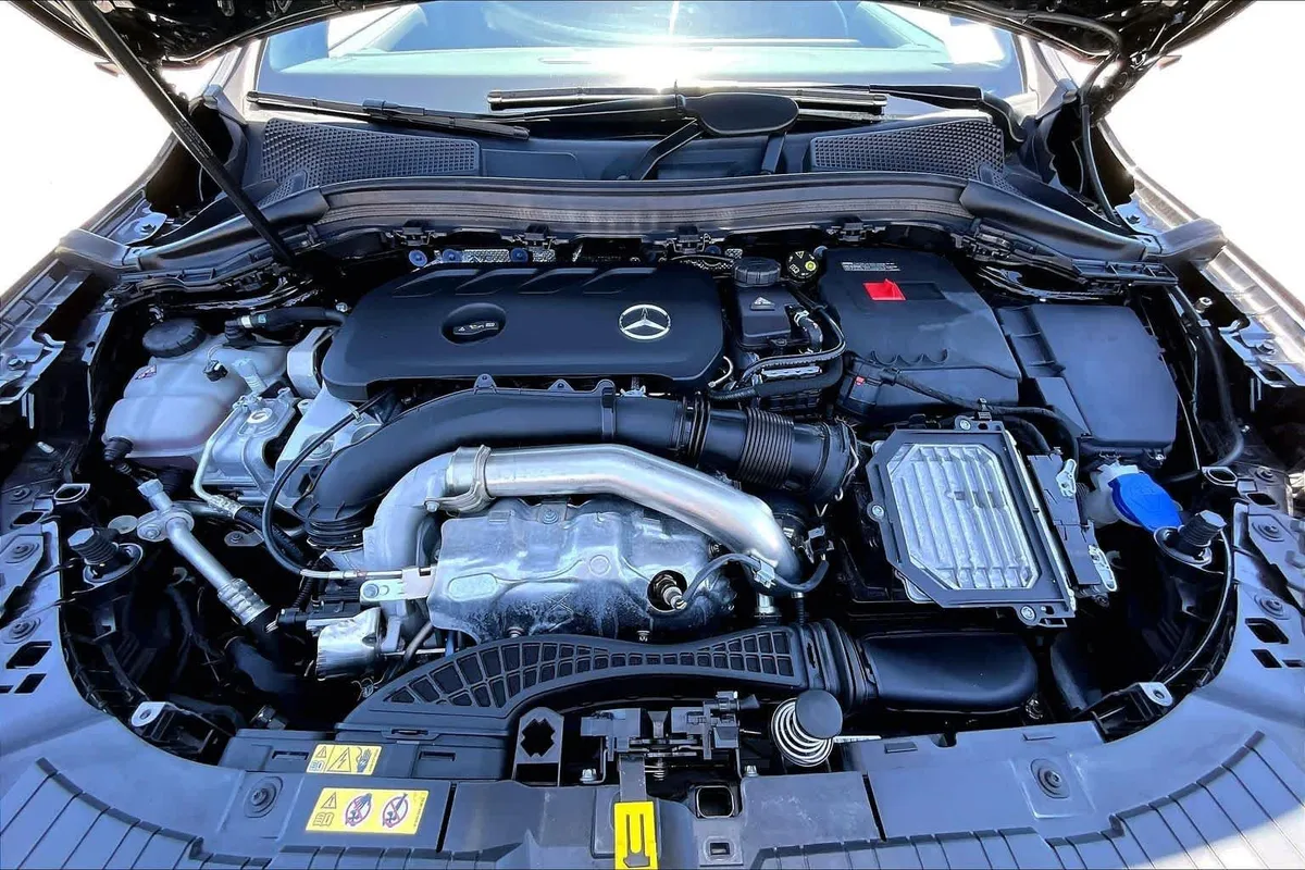 2025 Mercedes-Benz GLA 250 GLA 250 thumbnail 32