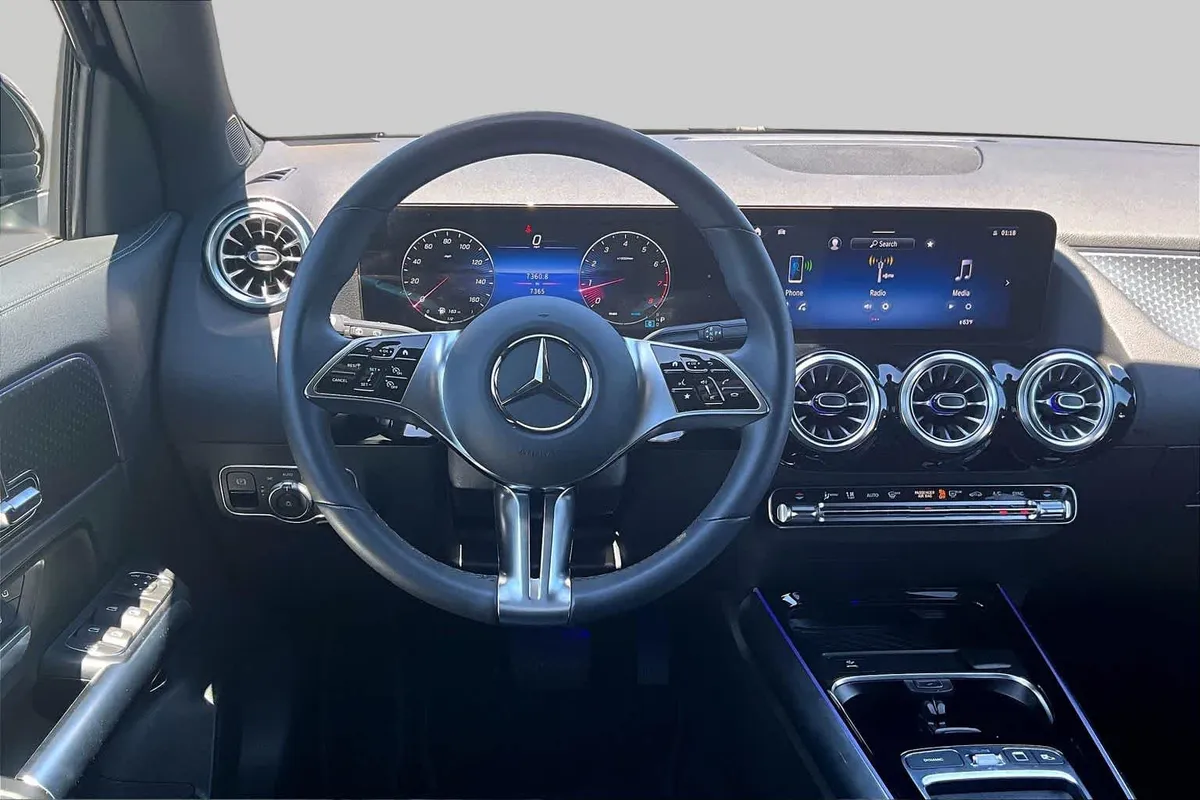 2025 Mercedes-Benz GLA 250 GLA 250 thumbnail 6