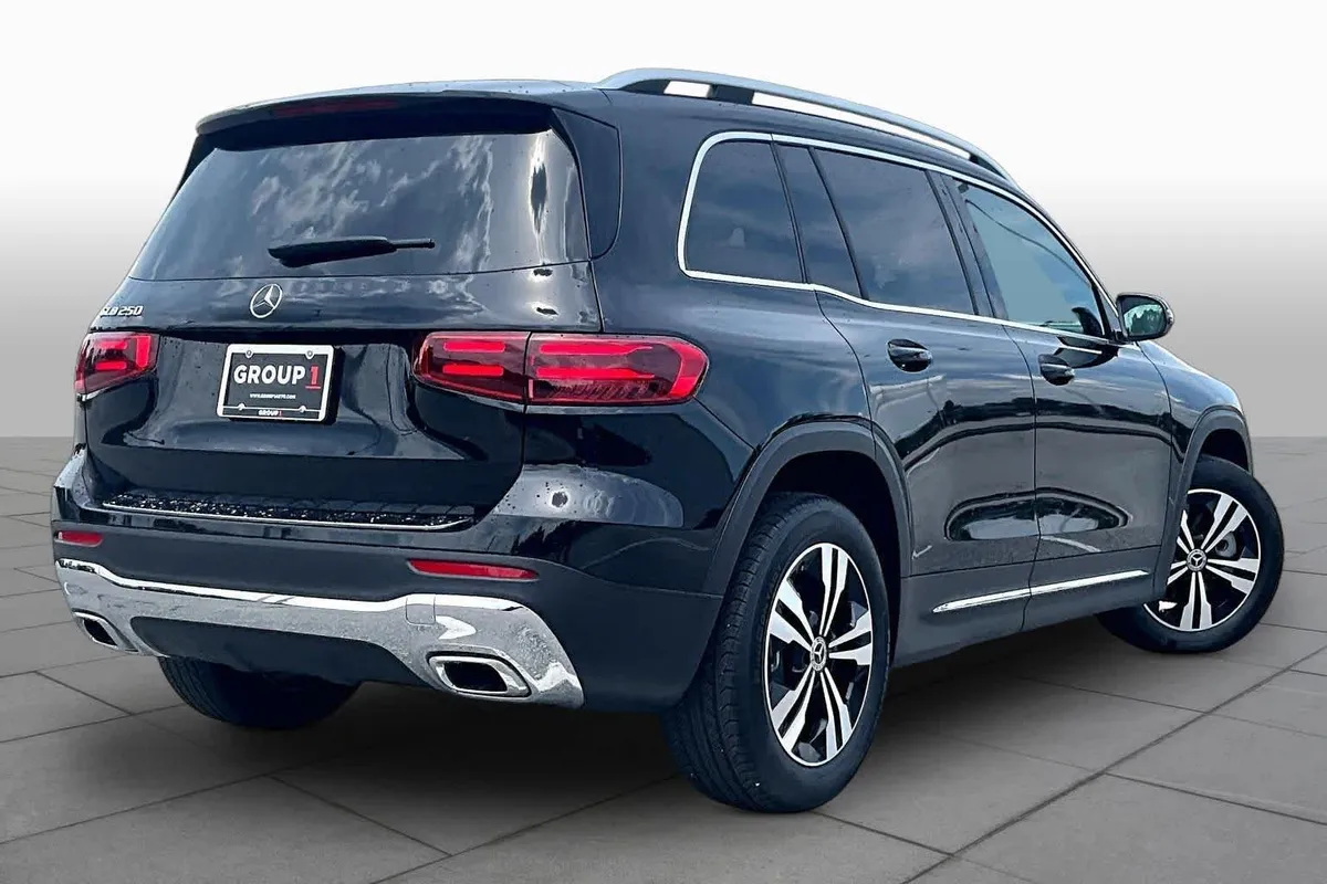 2025 Mercedes-Benz GLB 250 GLB 250 thumbnail 13