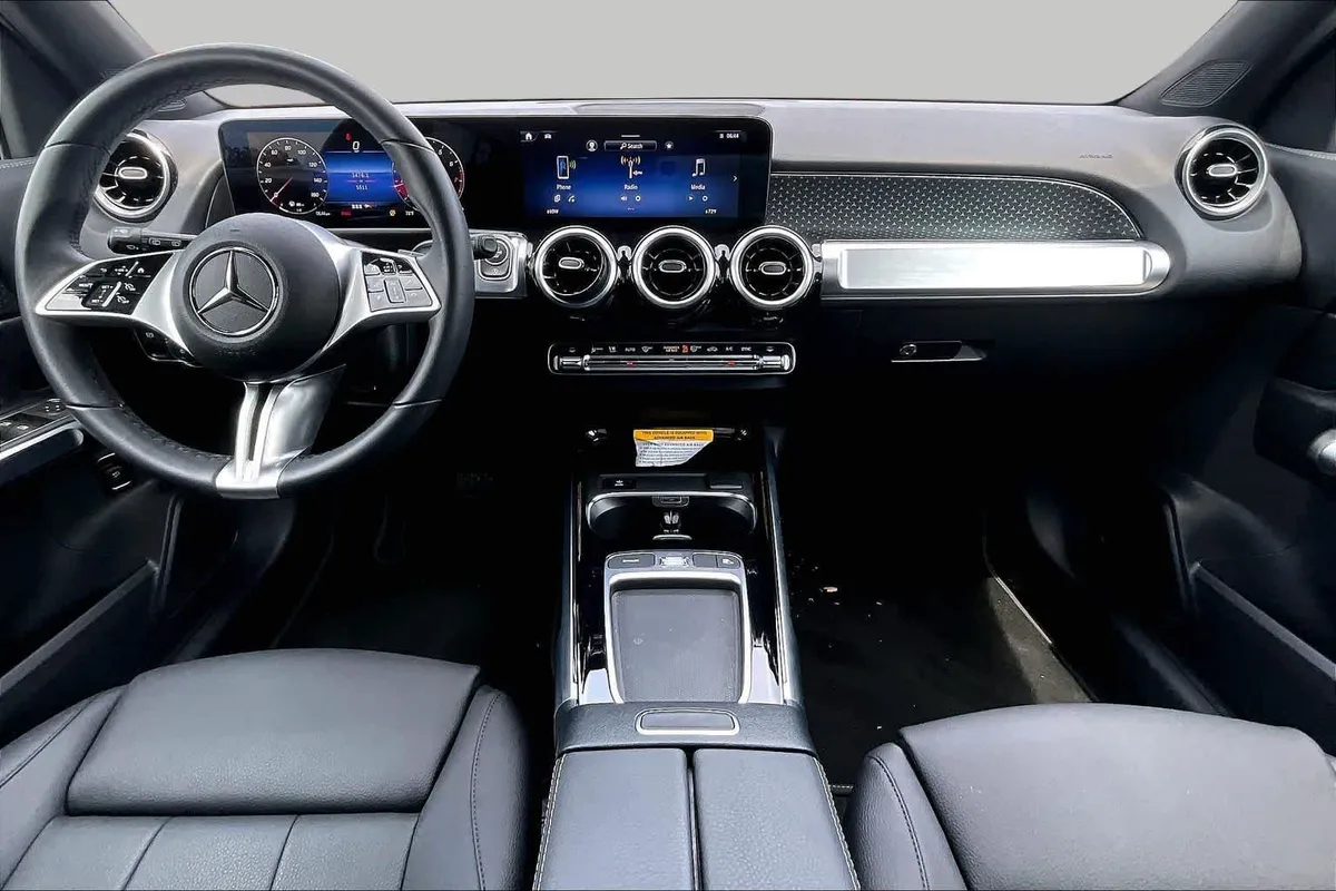 2025 Mercedes-Benz GLB 250 GLB 250 thumbnail 16