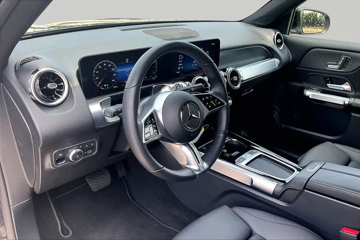 2025 Mercedes-Benz GLB 250 GLB 250 thumbnail 18