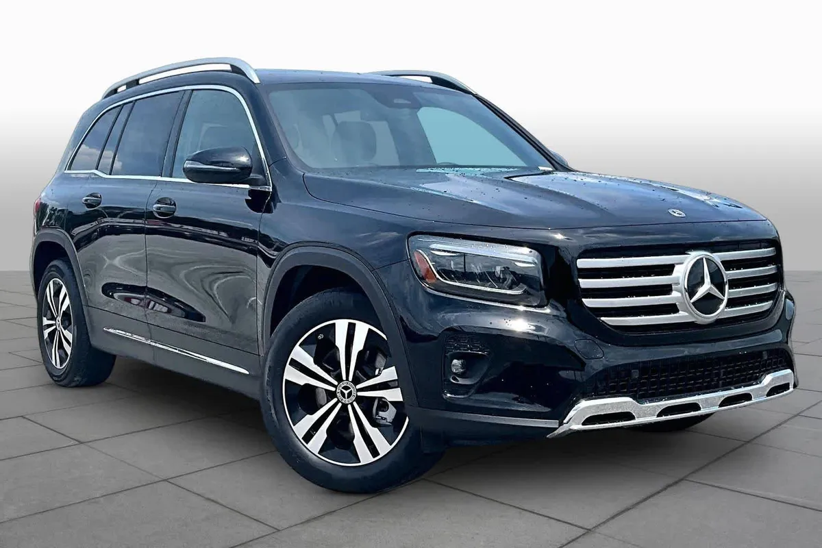 2025 Mercedes-Benz GLB 250 GLB 250 thumbnail 3