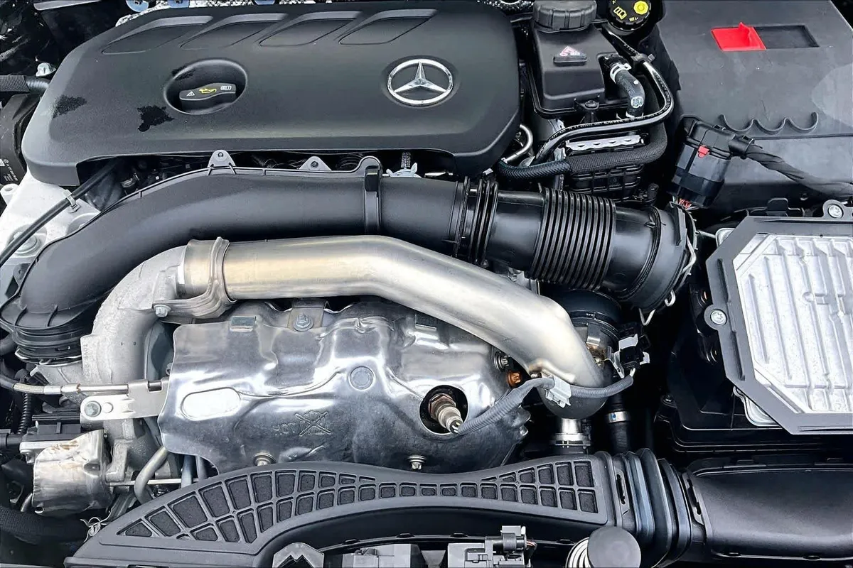 2025 Mercedes-Benz GLB 250 GLB 250 thumbnail 33
