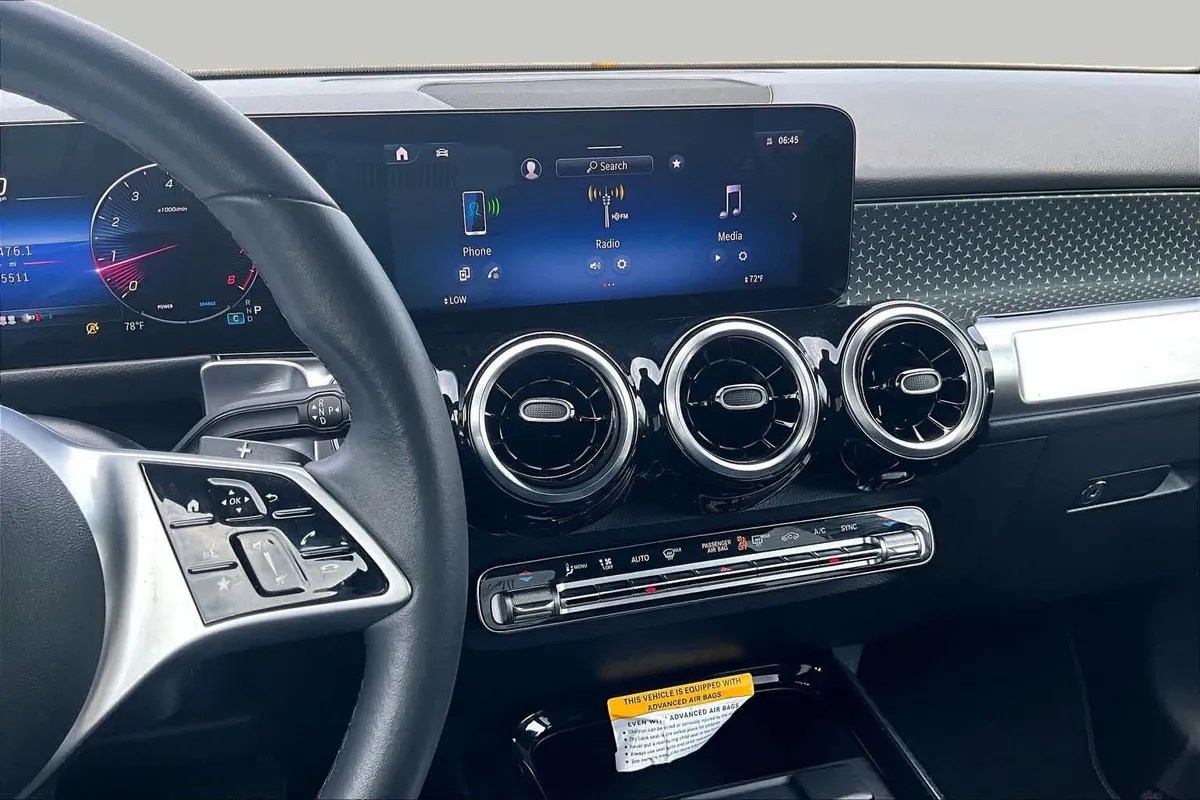 2025 Mercedes-Benz GLB 250 GLB 250 thumbnail 7