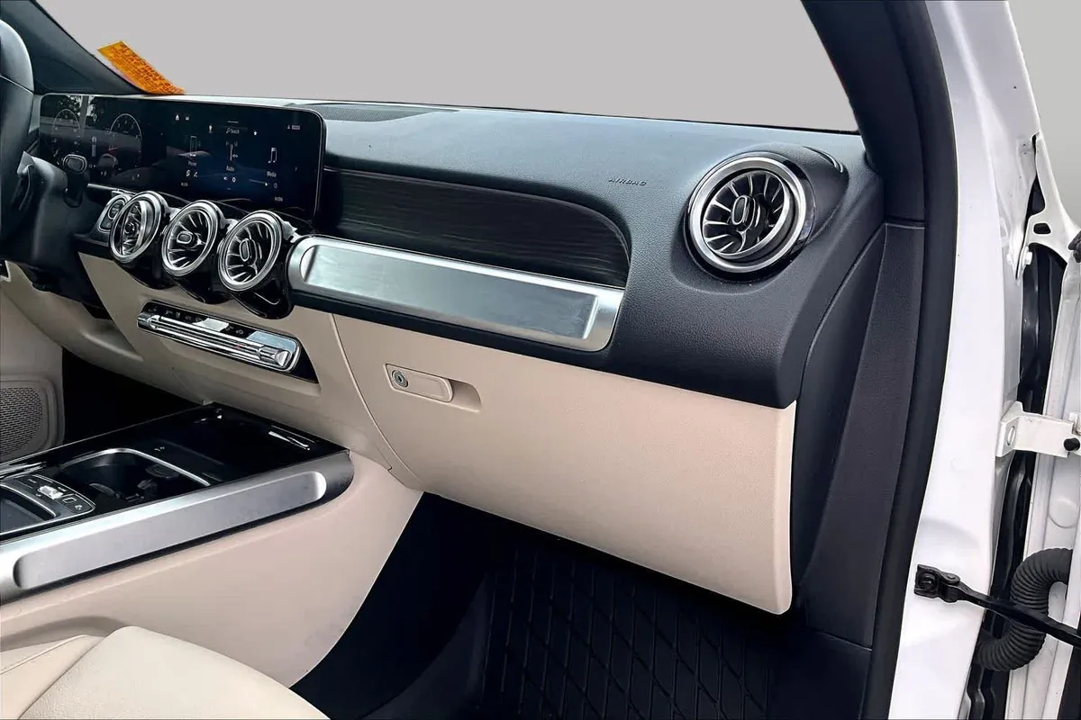 2025 Mercedes-Benz GLB 250 GLB 250 thumbnail 19