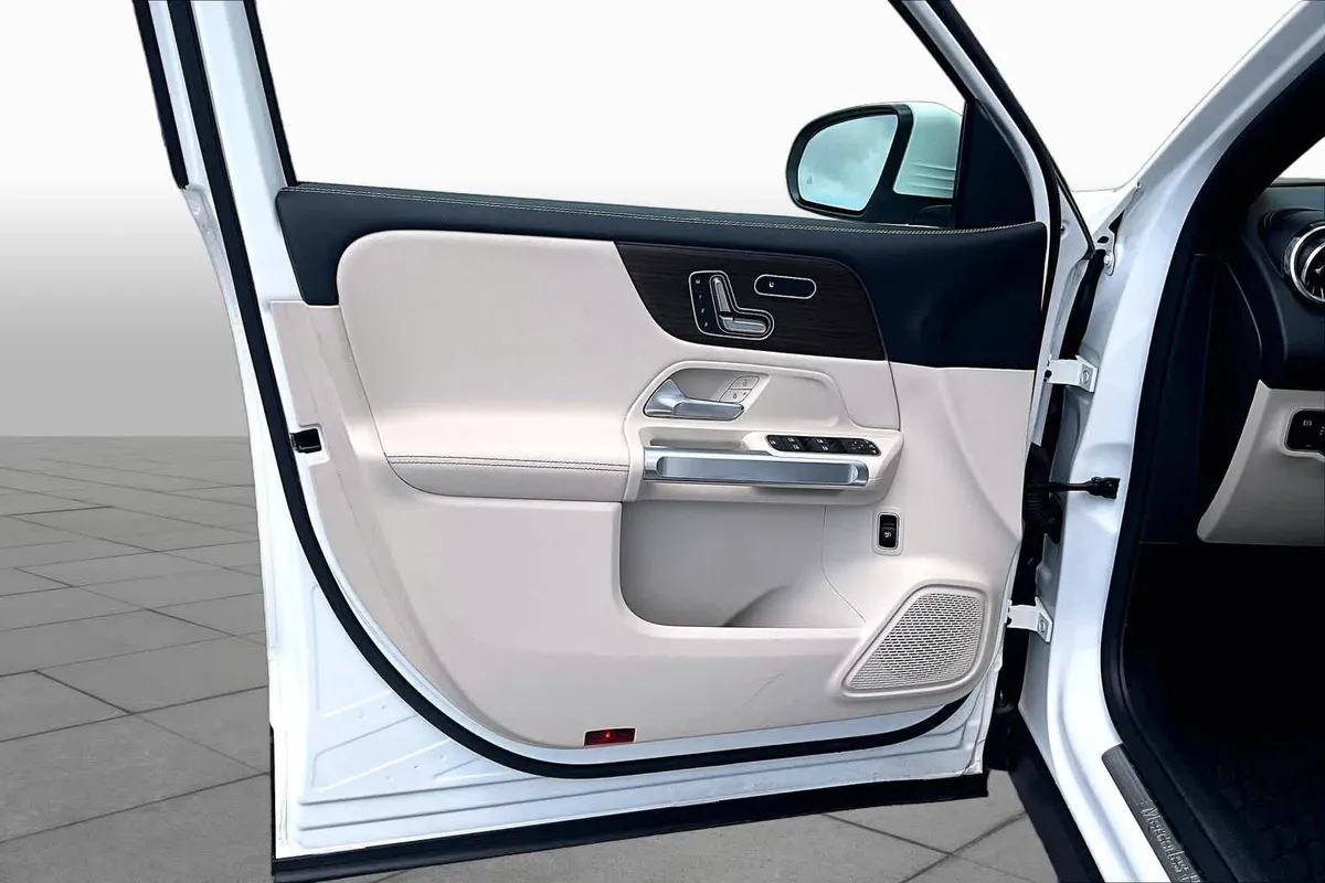 2025 Mercedes-Benz GLB 250 GLB 250 thumbnail 22
