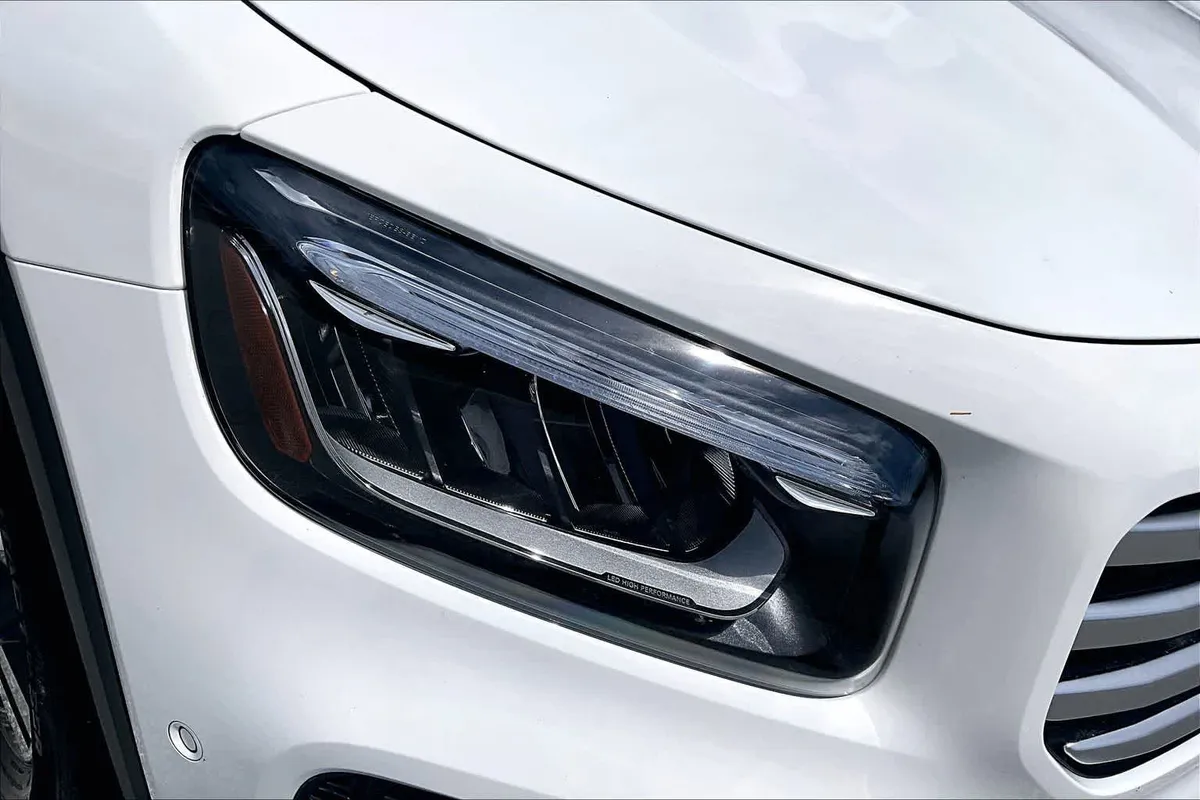 2025 Mercedes-Benz GLB 250 GLB 250 thumbnail 28