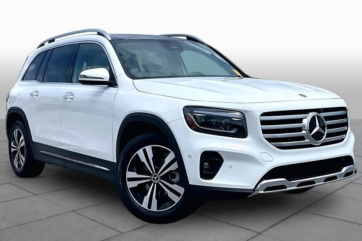 2025 Mercedes-Benz GLB 250 GLB 250 thumbnail 3