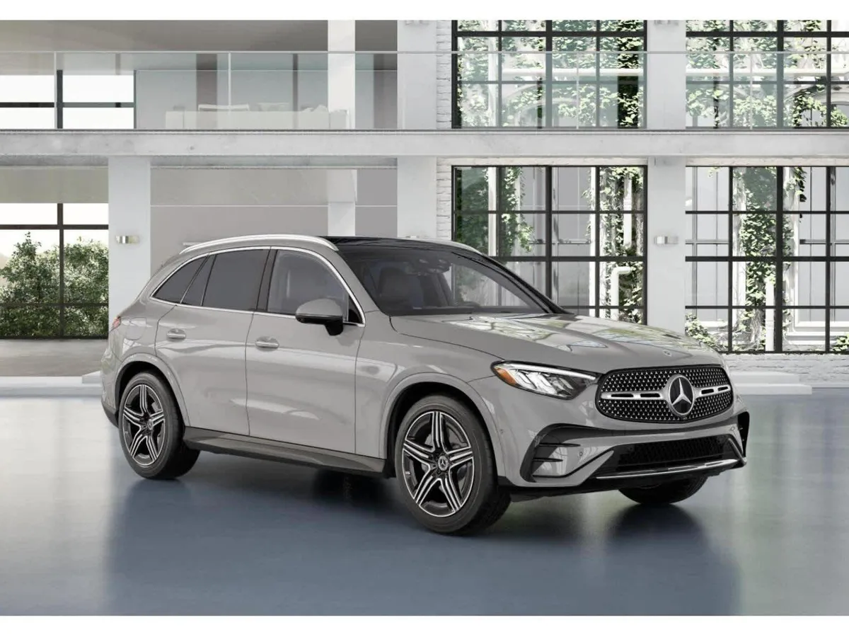 2025 Mercedes-Benz GLC 300 GLC 300 thumbnail 11