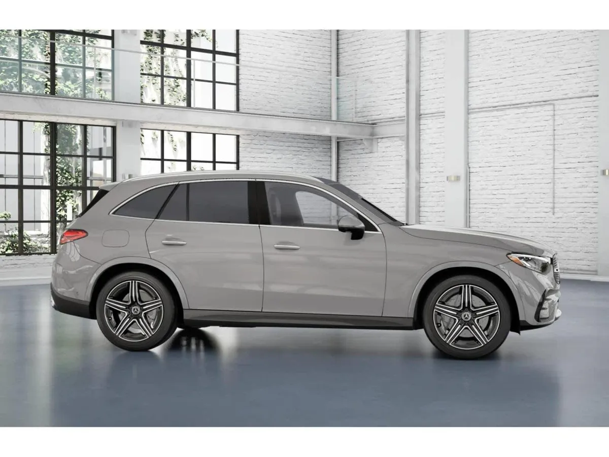 2025 Mercedes-Benz GLC 300 GLC 300 thumbnail 15