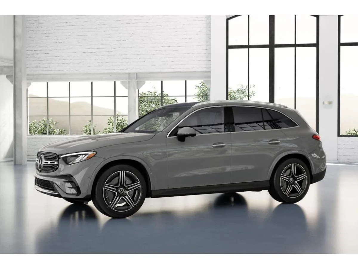 2025 Mercedes-Benz GLC 300 GLC 300 thumbnail 36