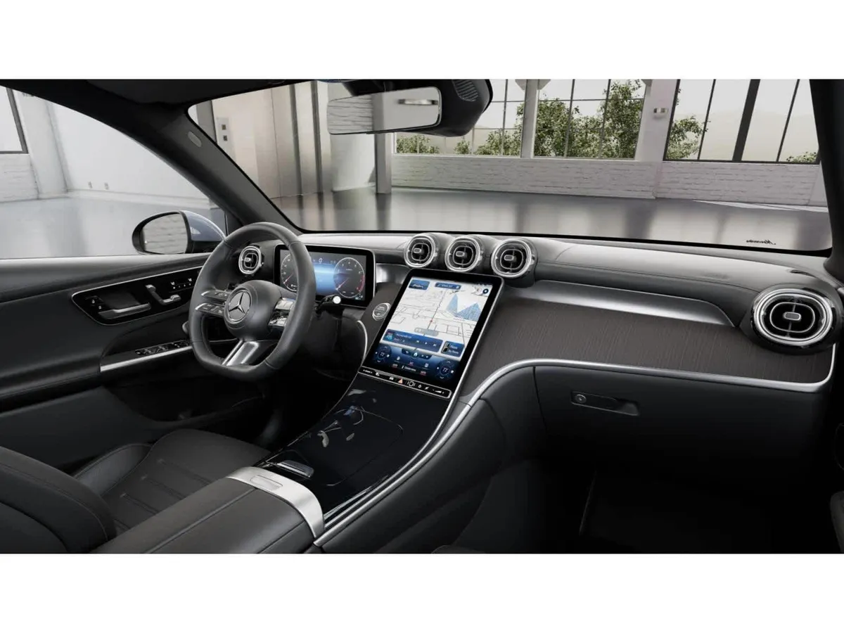 2025 Mercedes-Benz GLC 300 GLC 300 thumbnail 6