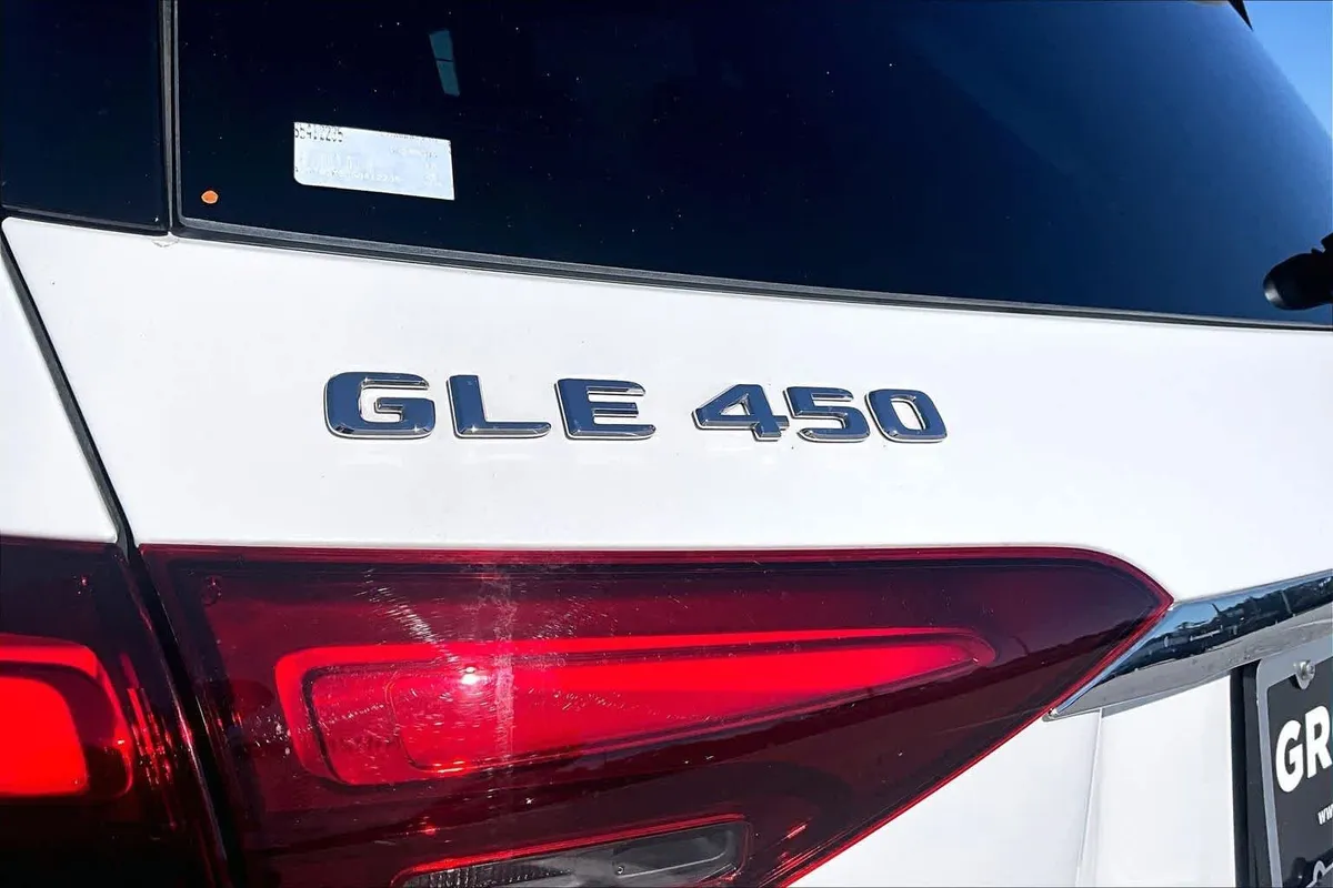 2025 Mercedes-Benz GLE 450 GLE 450 thumbnail 10