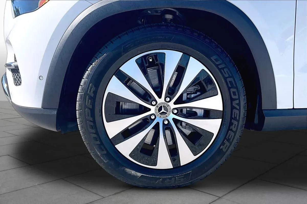 2025 Mercedes-Benz GLE 450 GLE 450 thumbnail 11