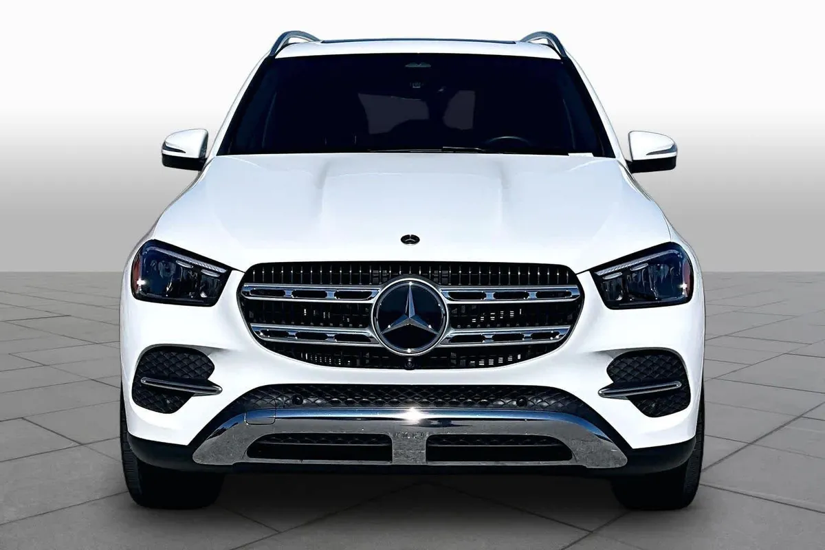 2025 Mercedes-Benz GLE 450 GLE 450 thumbnail 4
