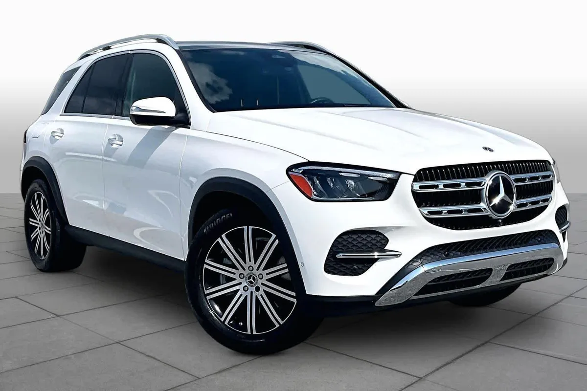 2025 Mercedes-Benz GLE 450e GLE 450e thumbnail 3