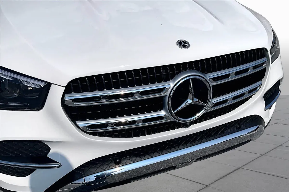 2025 Mercedes-Benz GLE 450e GLE 450e thumbnail 30